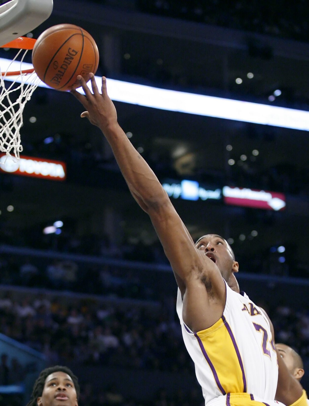 2007: Kobe Bryant scores 50 points for 10th time this season
